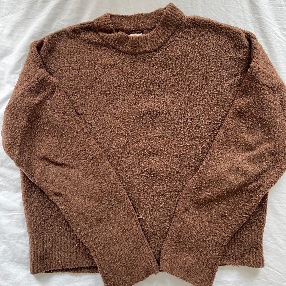 Cozy brown Abercrombie sweater